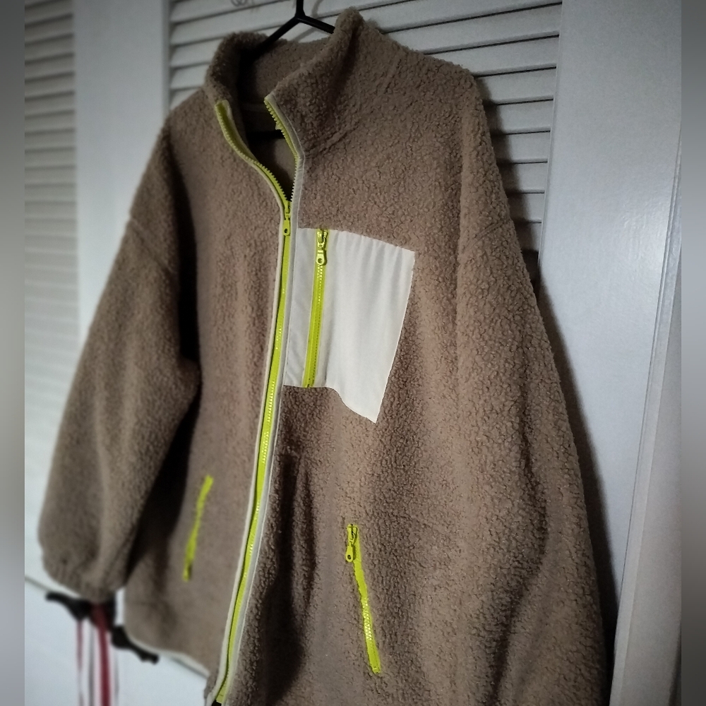 Universal Thread Sherpa Full Zip Jacket Beige Wit… - image 2